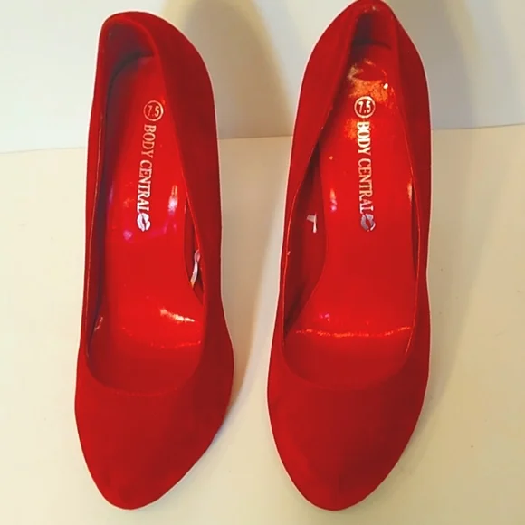 Body Center Heels Shoes Women have a little Scratches are inside of heels. - Picture 12 of 14